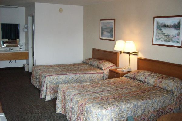 BRASS DOOR MOTEL GASSVILLE (Gassville)